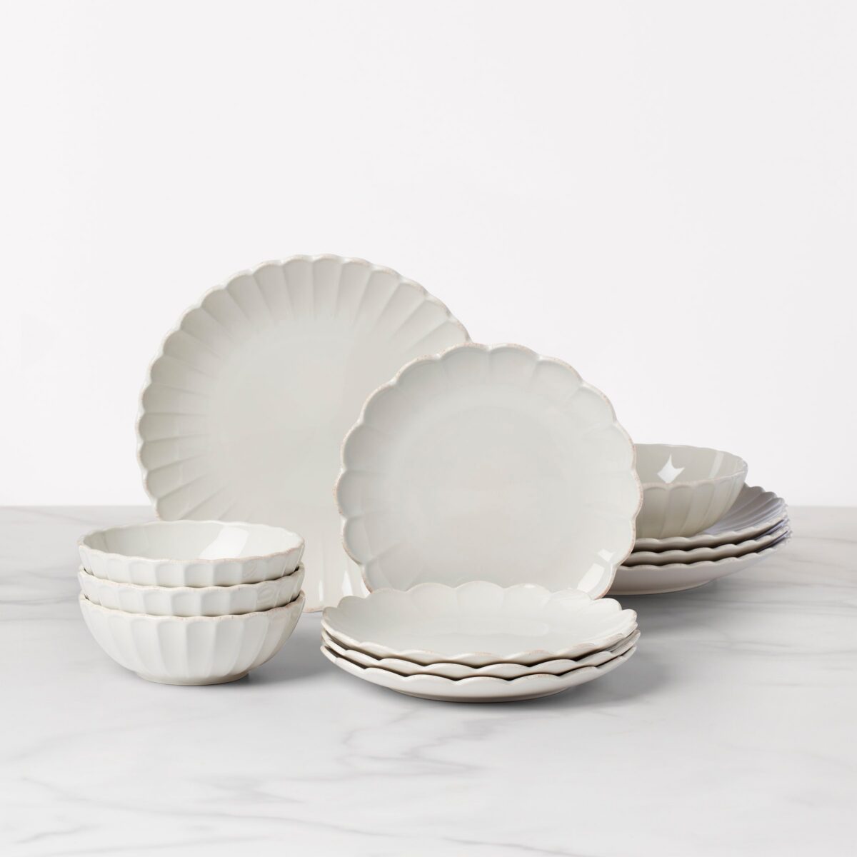 Scalloped 12-Piece Dinnerware Set