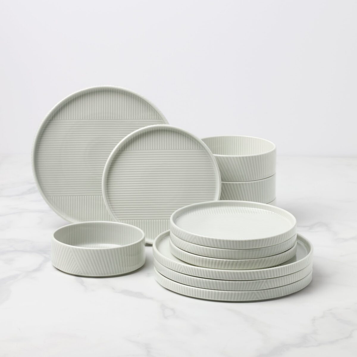 Vapor 12-Piece Dinnerware Set